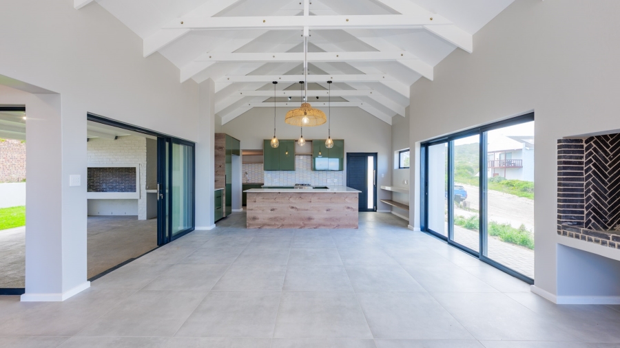 3 Bedroom Property for Sale in Suiderstrand Western Cape